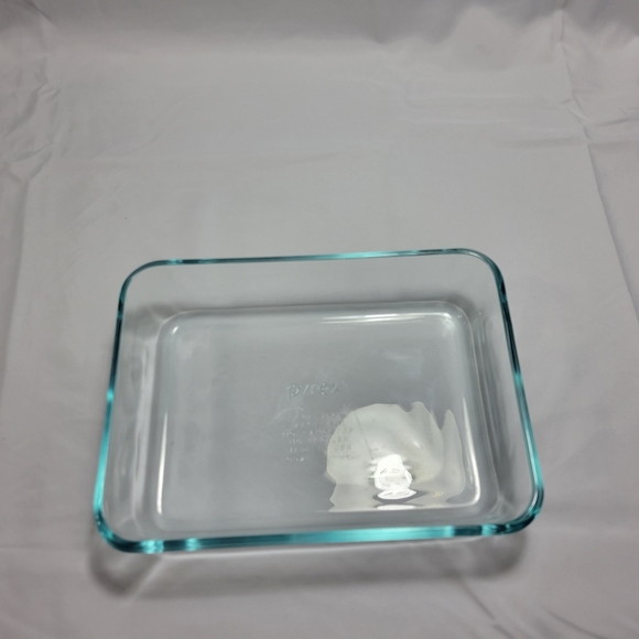 Vintage Pyrex Glassware 7210 3 Cups 750ML Blue Lid Made In USA - Picture 5 of 6